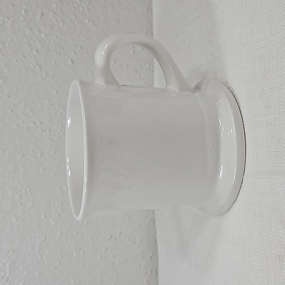 Home Essentials Live white with black border and text coffee mug - Picture 4 of 6